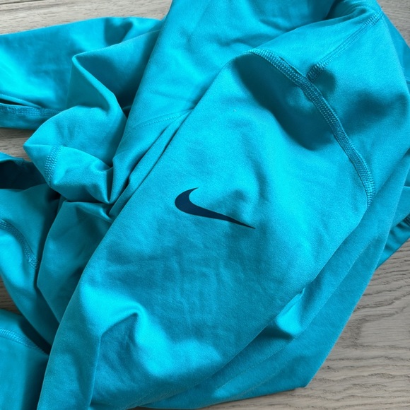 Nike Women’s Warm Up Sweater Size S - Picture 8 of 9